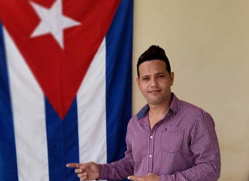 Cantante tunero Fidel Sánchez