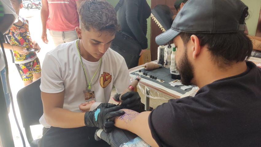 tatuajes AHS 2024