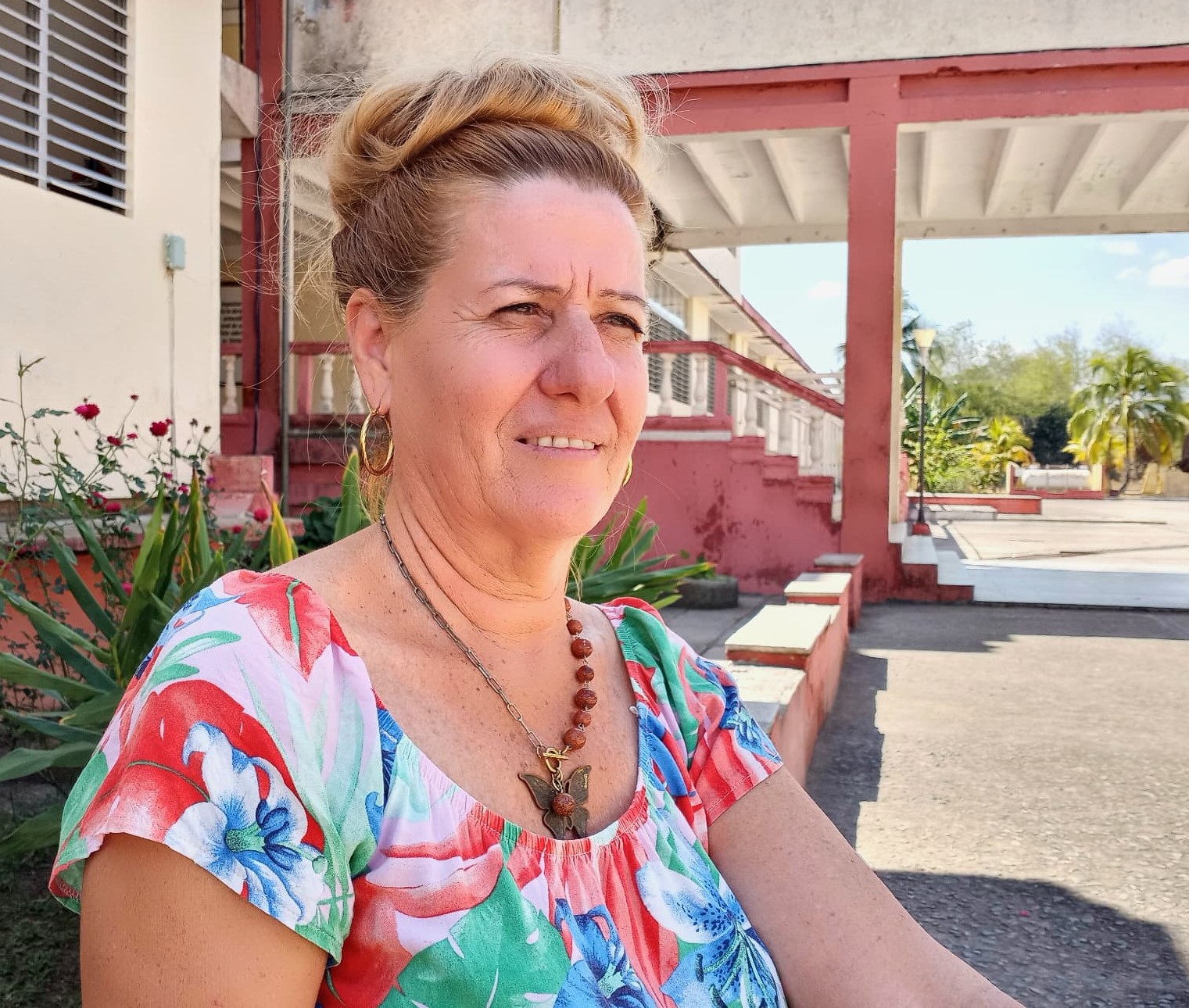 María de los Ángeles instructora educativa de ka compañía de femeninas