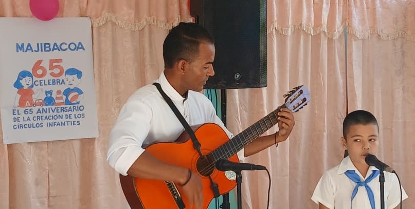 Celebración por el aniversario 65 de la creación de los círculos infantiles en Cuba 