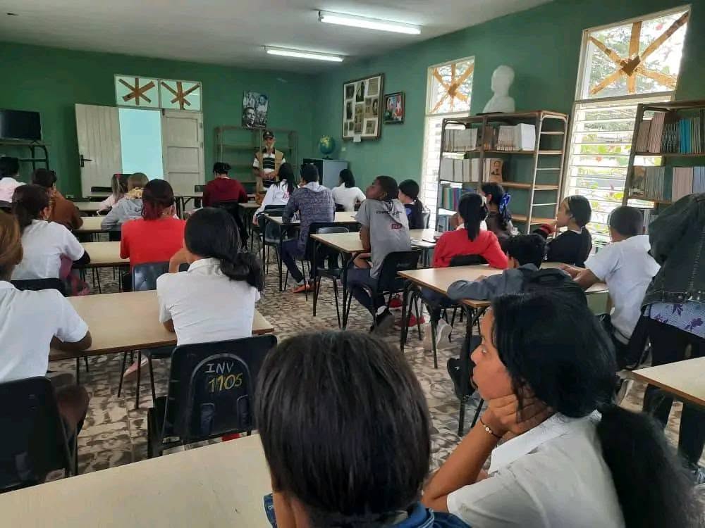 escuela rita longa 1