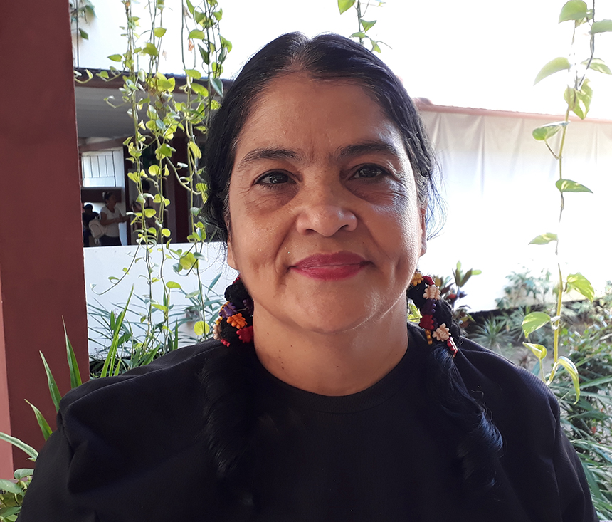 maestra tony aloma las tunas