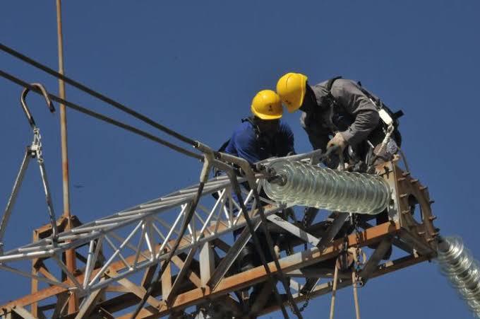 The National Electroenergetic System is advancing in a gradual recovery process following the total blackout that occurred on Monday.