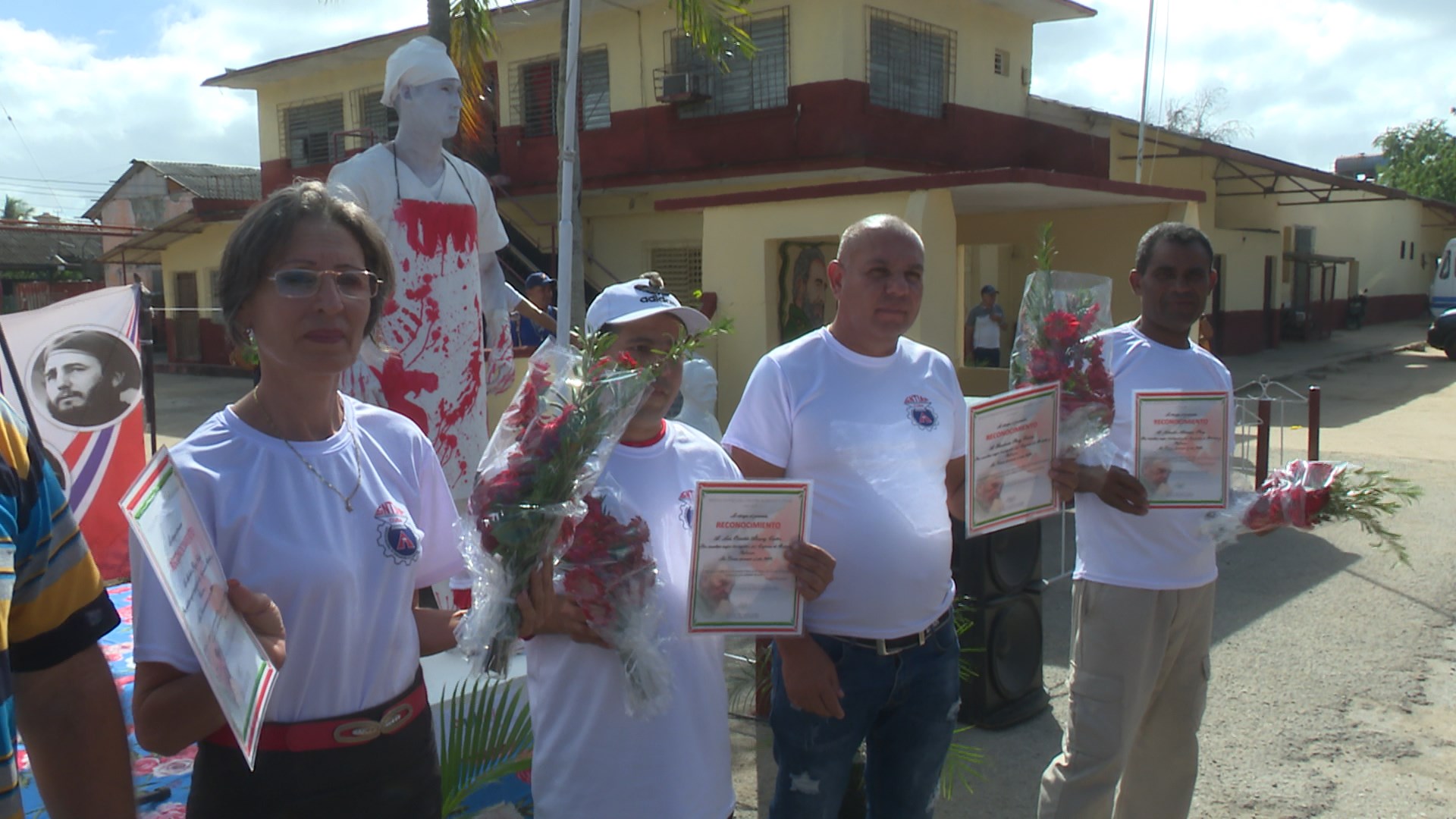 The Provincial Union of Food Industry Workers presented the most outstanding with special recognition 