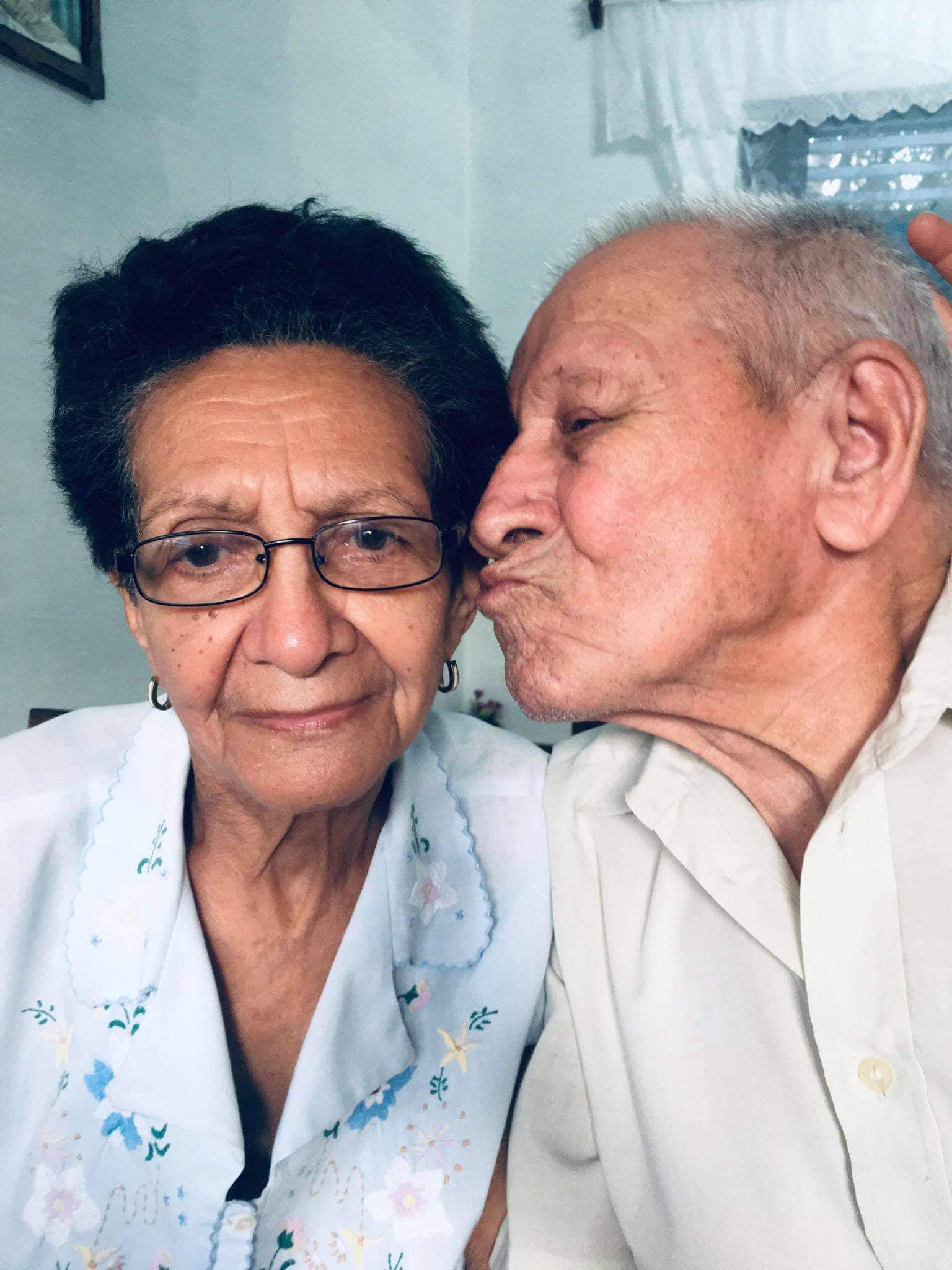 Irma and félix couple.
