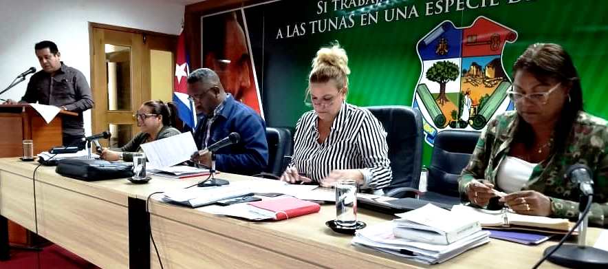 Evalúa Consejo de Gobierno plan y presupuesto del 2025