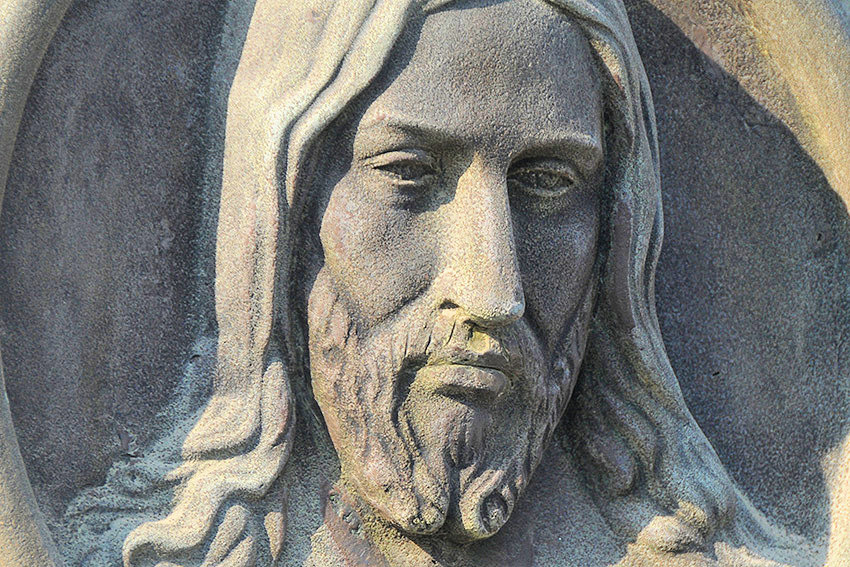Funerary art at Major General Vicente García Municipal Cemetery, Las Tunas.