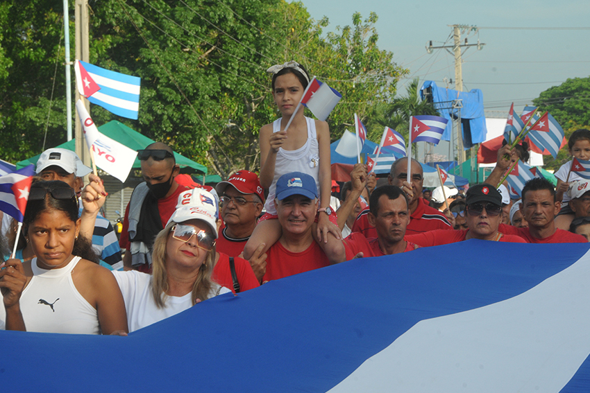 Echoes of the 2024 Workers' Day parade in Las Tunas