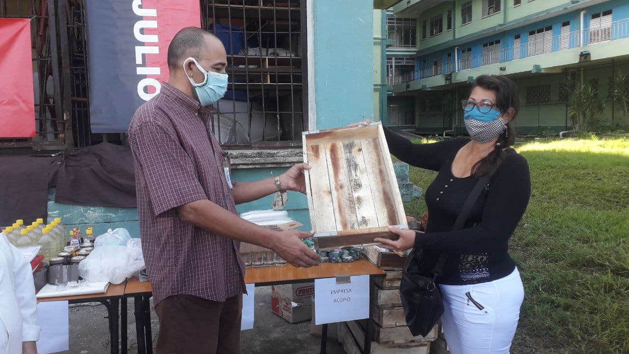 Donation by the Union of Agricultural, Forestry, and Tobacco Workers 