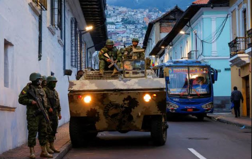 Estado de excepción en Ecuador