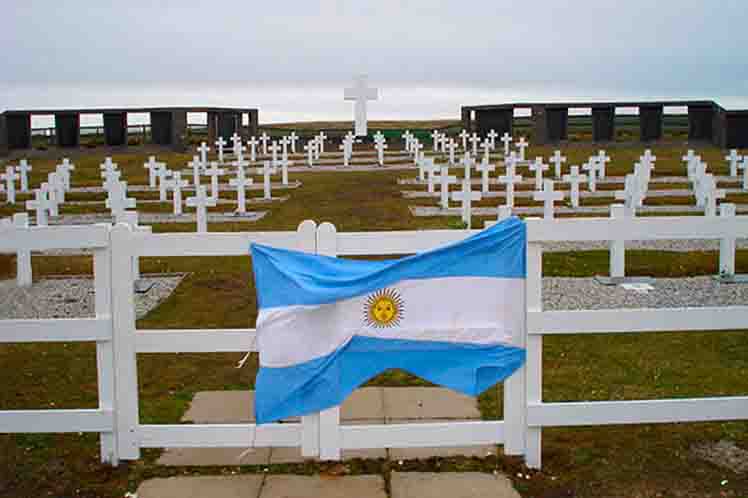 Malvinas cementerio