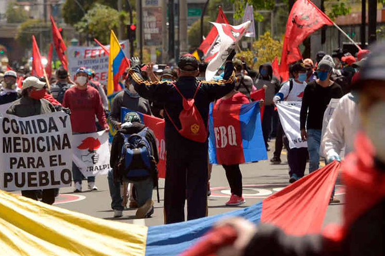 AVR Ecuador RETOS