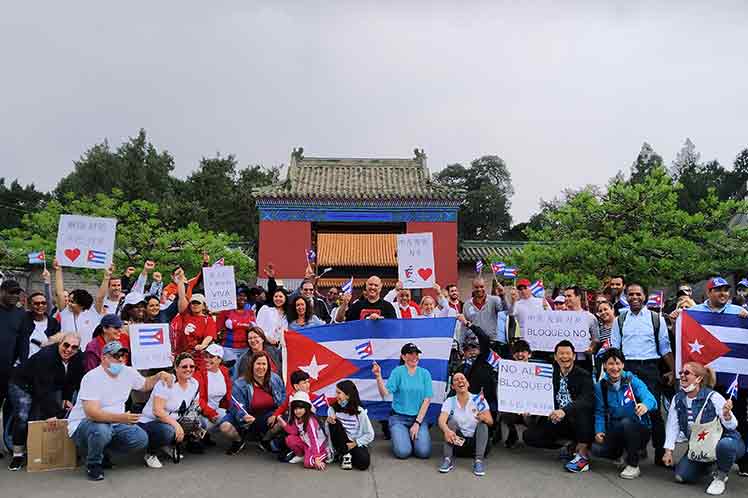 China Contra Bloqueo Cuba2
