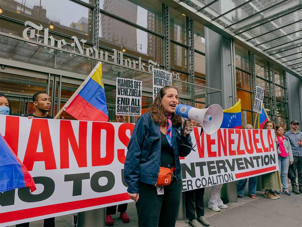 NY The Peoples Forum Manos fuera de Venezuela 1