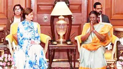 The State women agreed that continued contacts will further strengthen bilateral ties.