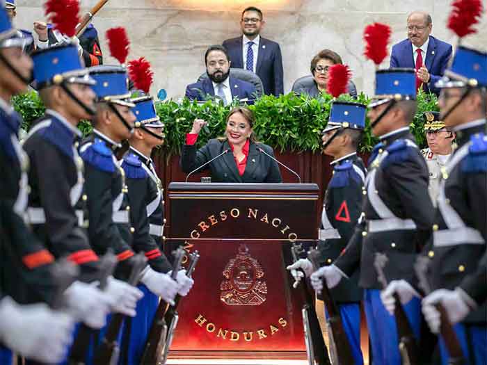 In her speech, the President highlighted the importance of investments in key sectors for the country such as education and health