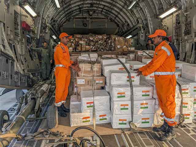 The UN warned that a minimum of 100 daily trucks are needed to satisfy the basic needs of the inhabitants