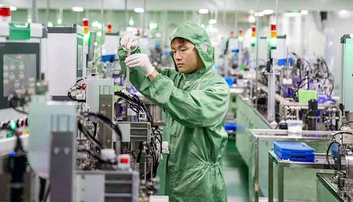Micro bearings are manufactured in a workshop of a company in Nantong.