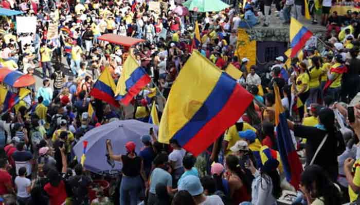 "A calle por millones por los derechos del pueblo. La espada libertaria de Bolívar nos guía”, escribió Petro en su cuenta de X.