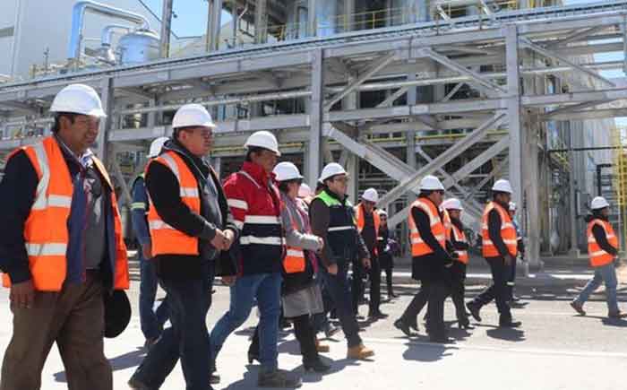 Ministers and the High Military Command made a technical inspection.