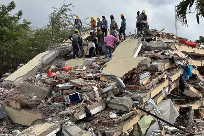 In the case of affected buildings, the number remained at 856, and those completely collapsed stayed at 190.