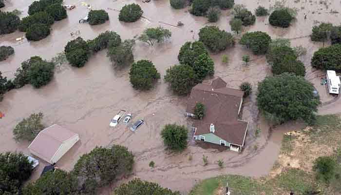 Inundaciones en Texas: las últimas advertencias llegaron cuando la gente estaba durmiendo y no había sirenas en los campamentos.