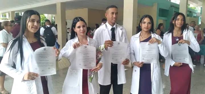 graduac ucm las tunas2 1