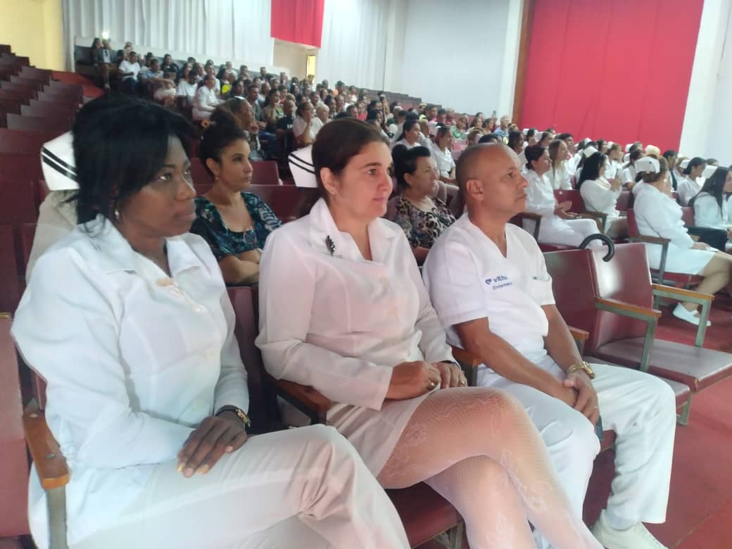 graduacion tecnicos yami