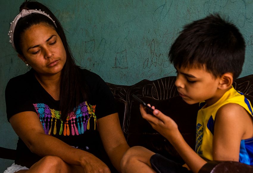 Familia de Dilan niño autista